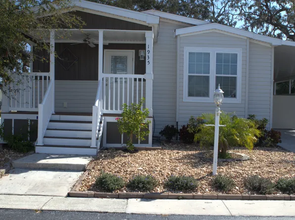 1935 Nathan Ln, Tarpon Springs, FL 34689