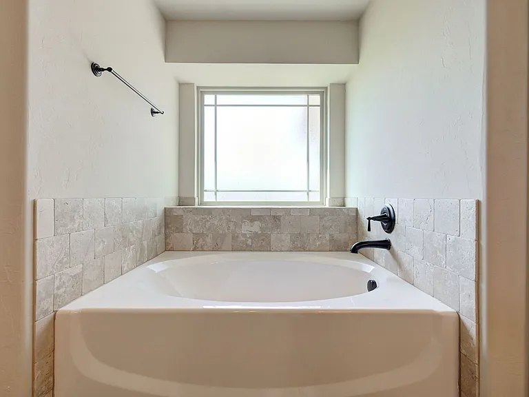 915 Lazywood Dr — Photo 27