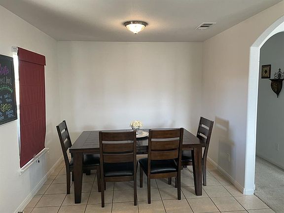 5th image of 1000 Primrose Dr