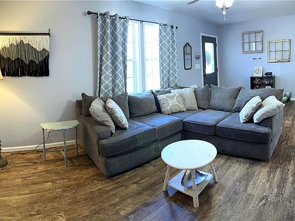 5th image of 1245 E 520th Ave