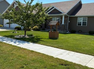 2431 Bruce St, Neenah, WI 54956