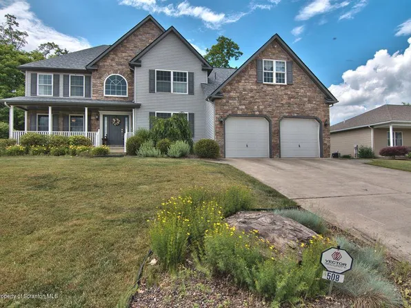 508 Sandie Ln #L-3, Dickson City, PA 18519