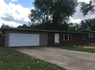 811 N Kansas St, Springdale, AR 72764