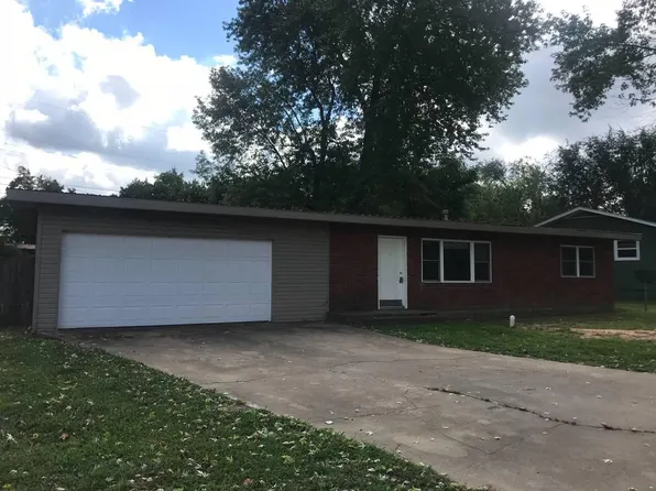 811 N Kansas St, Springdale, AR 72764