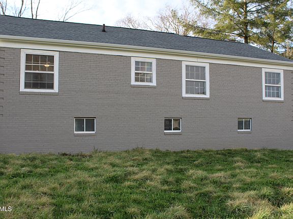 3rd image of 1706 E Main St