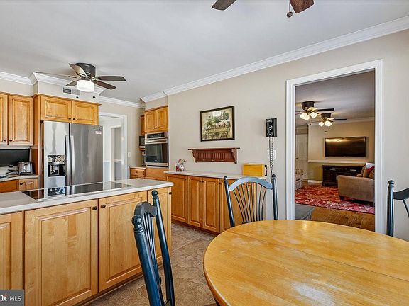 5th image of 6205 Beechdale Ct