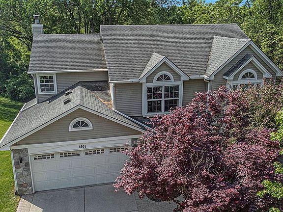 4th image of 4904 Greenview Dr