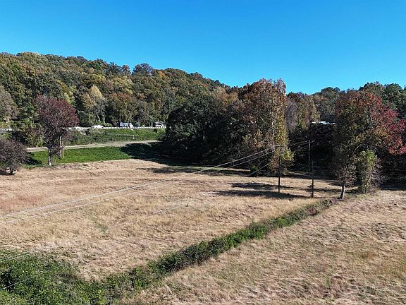 4th image of 5503 Bodine Rd