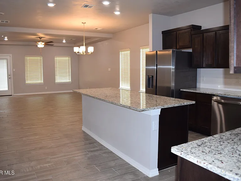 355 Sol Ct — Photo 13