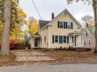 14 Rock St, Middleboro, MA 02346