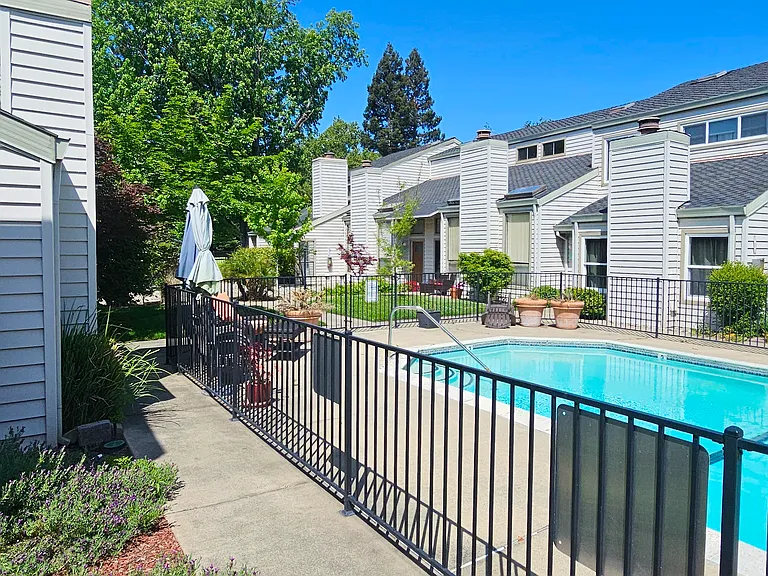 1604 Hood Rd #E — Photo 20