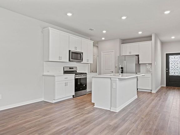 4th image of 1660 Briar Hunt Dr