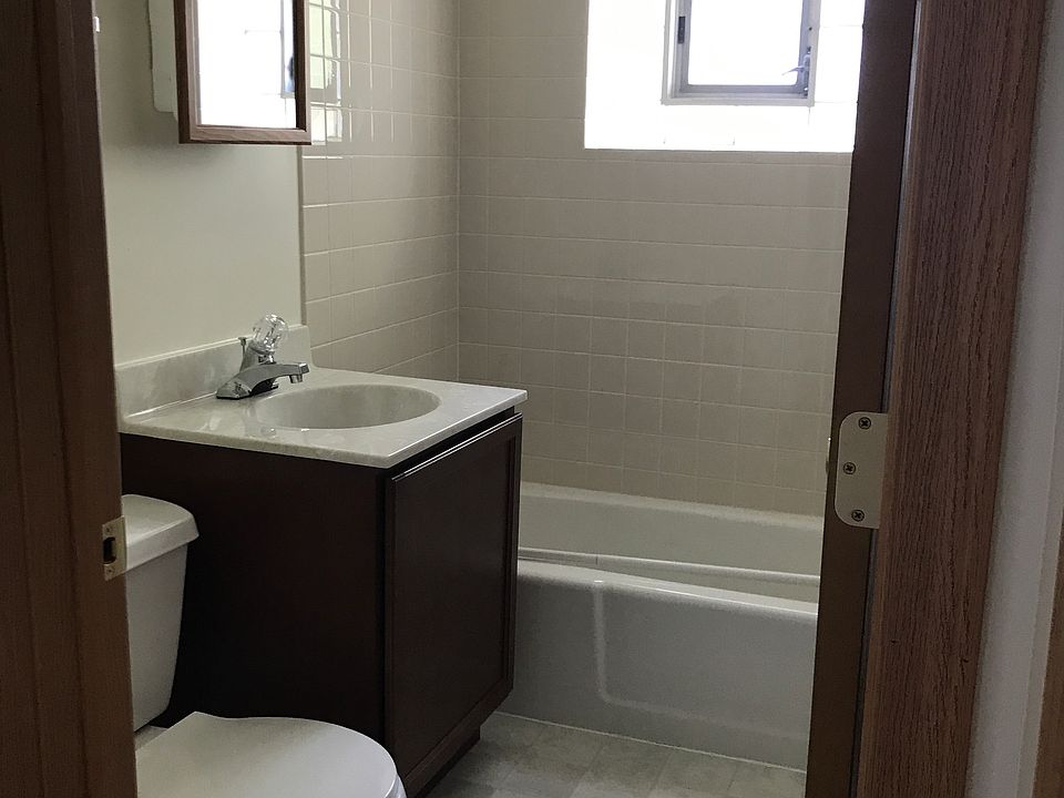 2nd image of 544 S Water St