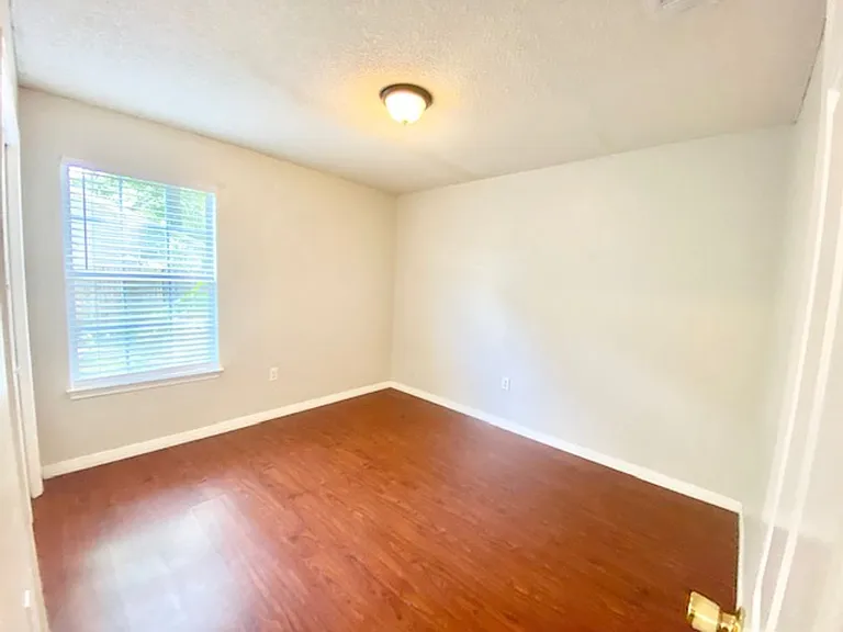 164 Wright Cir — Photo 18