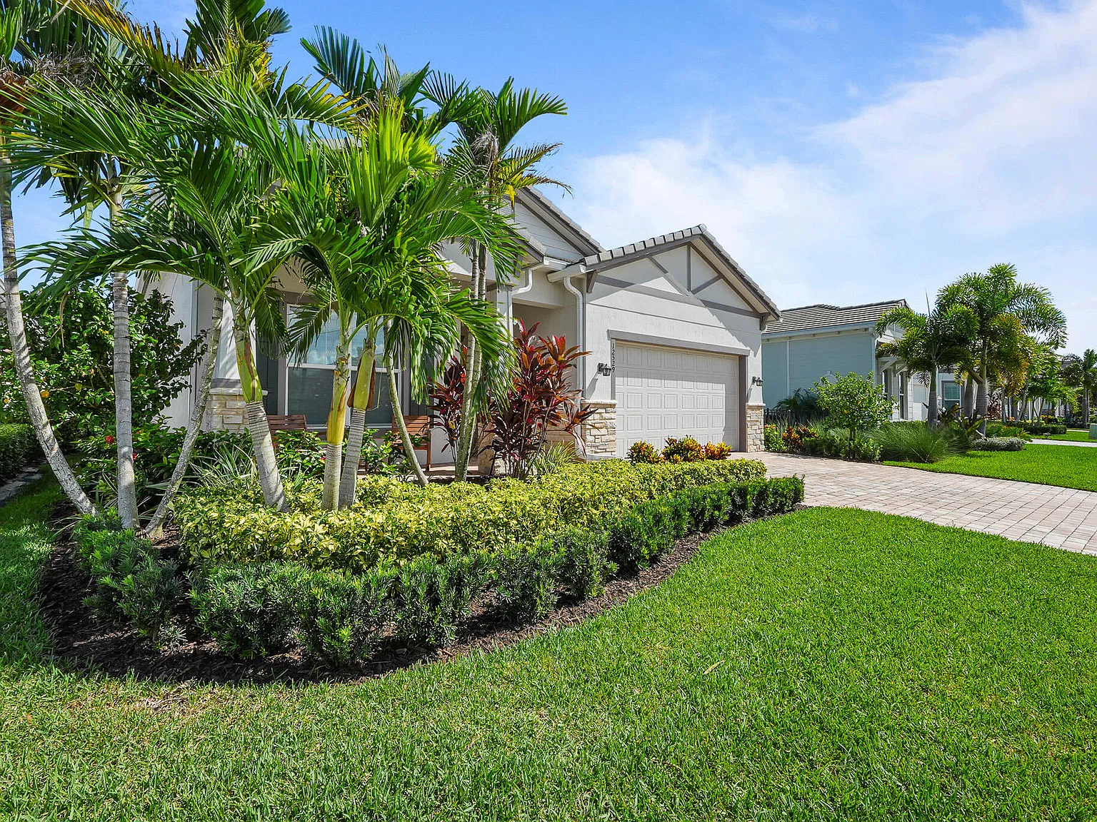 3 bed, 2.0 bath, 2184 sqft, $4,750 — Photo 4