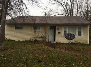 214 Elm Dr, Fairview Heights, IL 62208