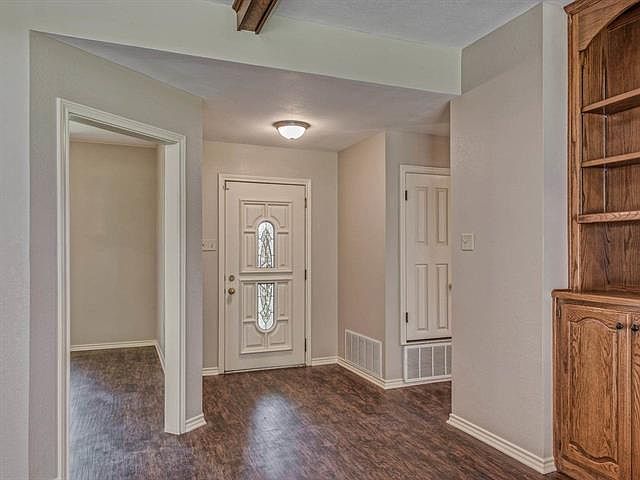 1st image of 8272 Teakwood Dr