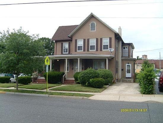 Entry and parking on right