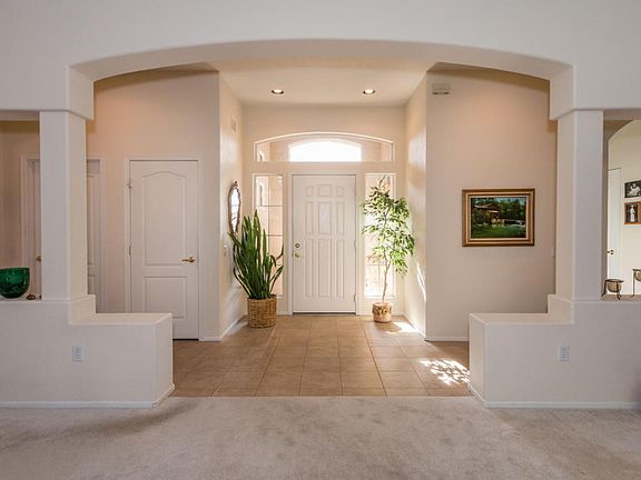 5th image of 1093 E Regent Dr