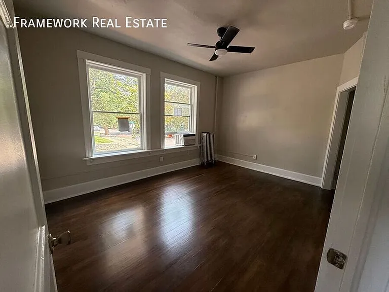 2760 E 14th Ave #9 — Photo 3