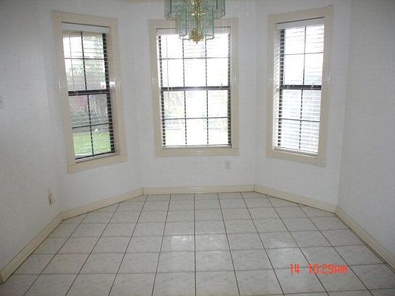 4th image of 3816 Pelican Ave