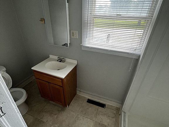 5th image of 108 N McKinley Ave