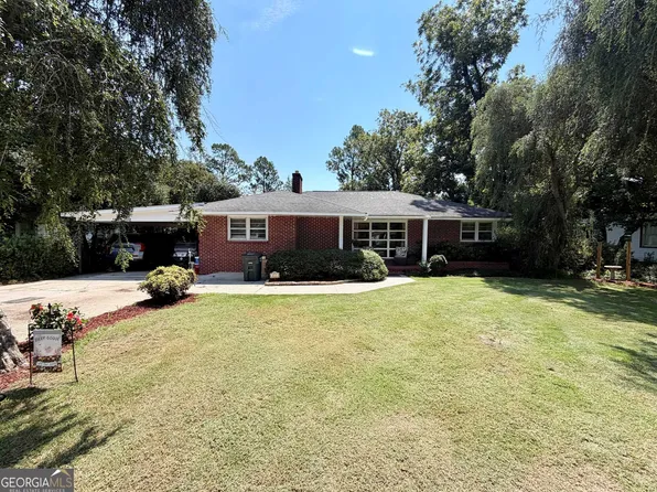 422 Park St, Millen, GA 30442