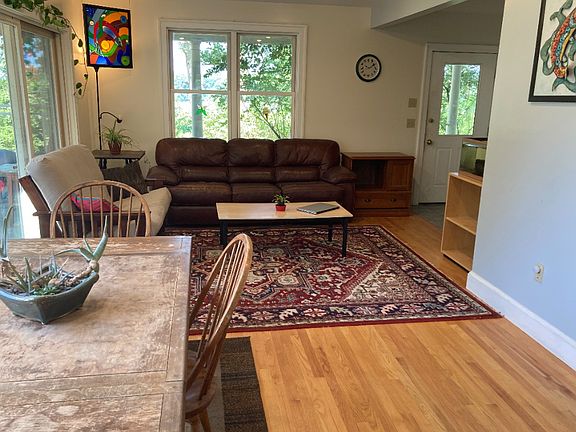4th image of 352 E Hadley Rd #1