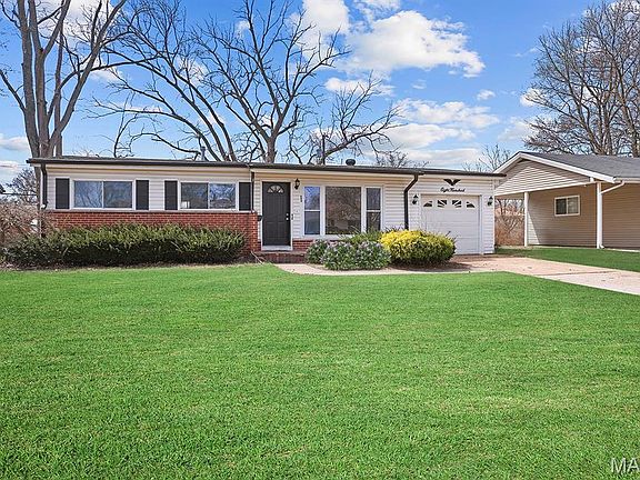 3rd image of 800 Babler Dr