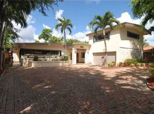 26 Pinta Rd, Miami, FL 33133