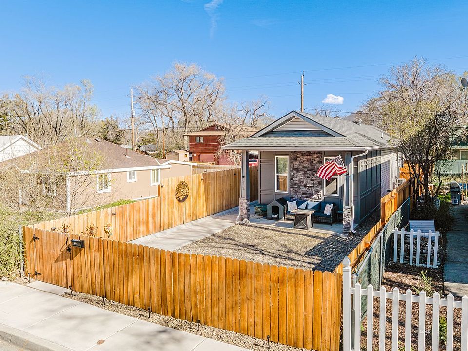 1st image of 452 Walnut St