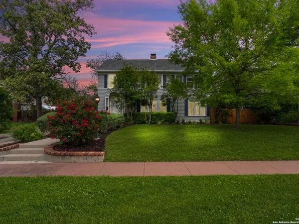 327 W SUMMIT AVE, San Antonio, TX 78212