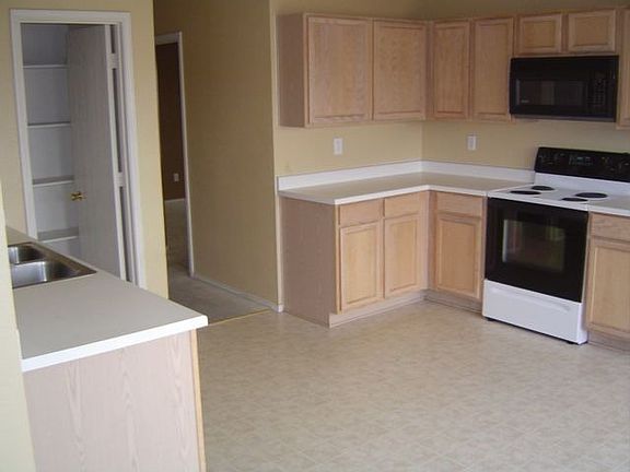 3rd image of 3957 Golden Horn Ln