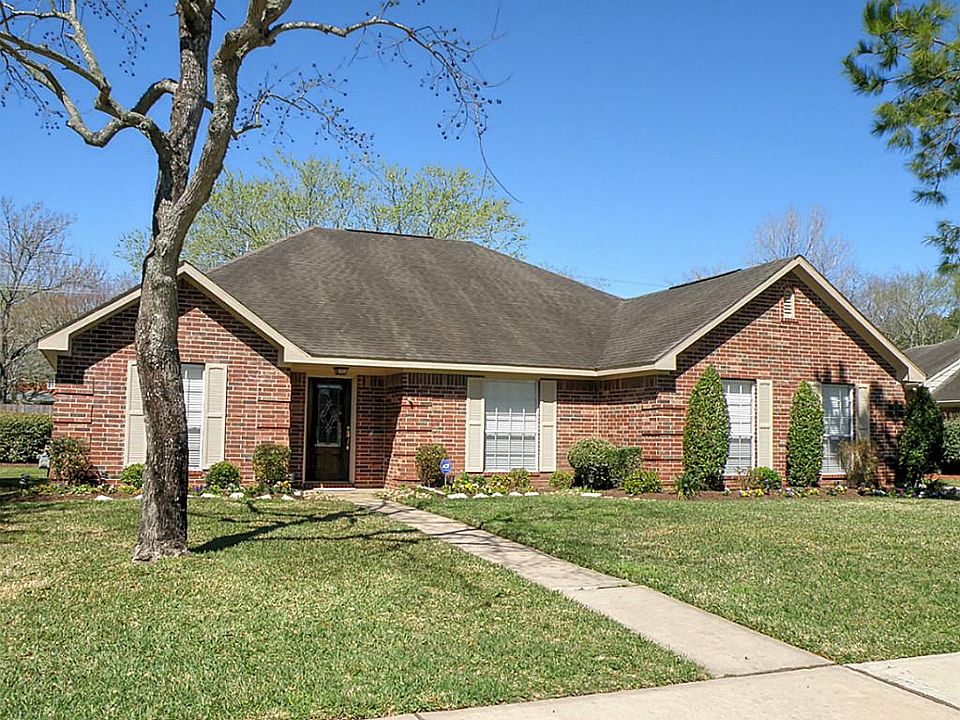 1st image of 503 Twin Pines Dr