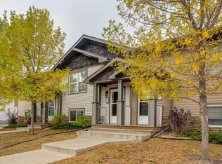 118 E Redwood Blvd, Red Deer County, AB T4S0J5