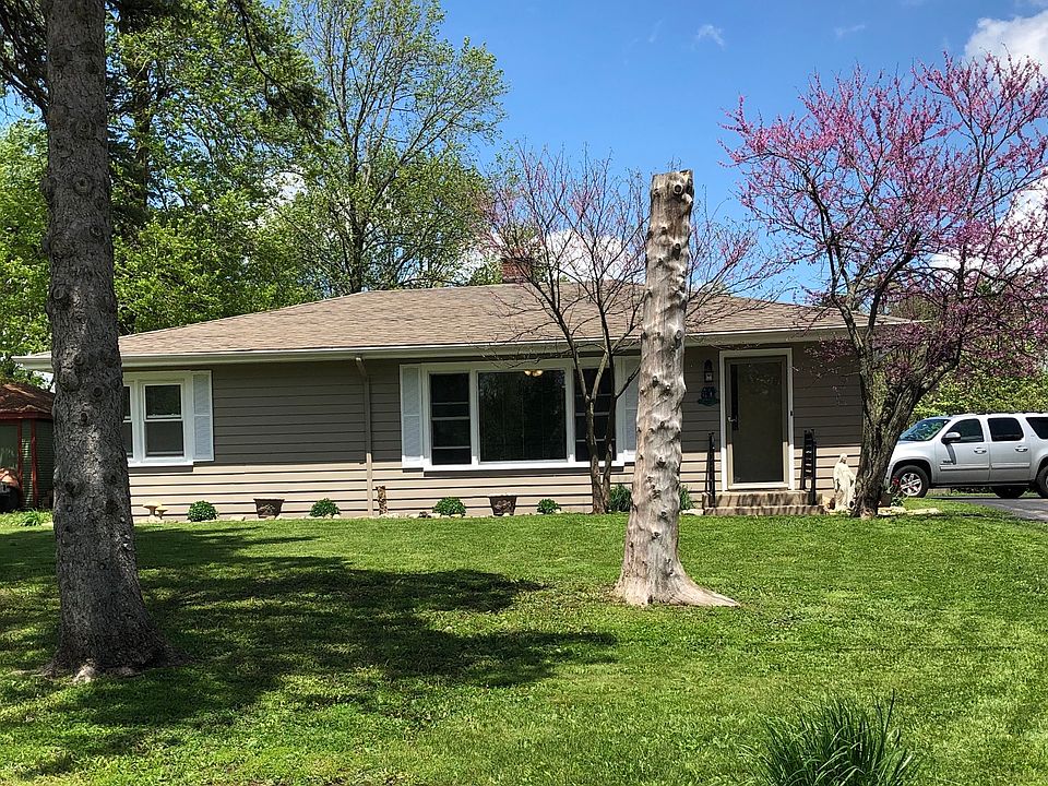 1st image of 2N683 Woodcrest Dr