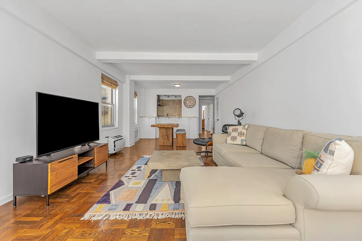 7 Lexington Avenue 10G