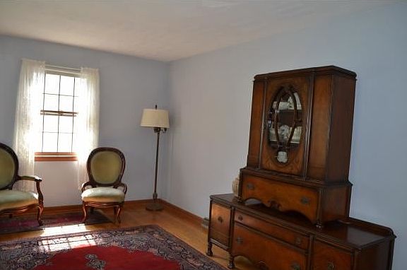 5th image of 2804 Crescent Dr