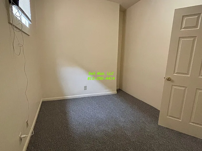 306 E Louisiana St — Photo 10