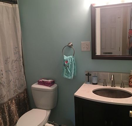 4th image of 560 Wisconsin Dr