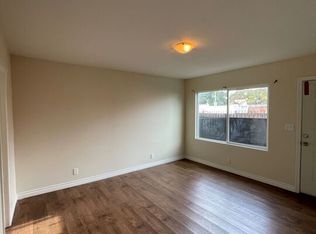 10958 S Broadway #10960, Los Angeles, CA 90061
