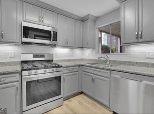 346 Carpenter Dr APT 16, Atlanta, GA 30328