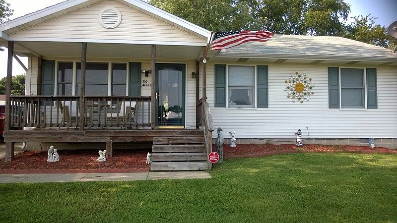 Front of home
						:
						Front of home