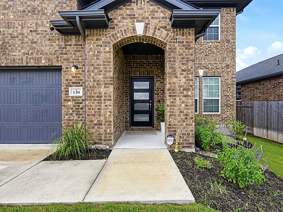 3rd image of 139 Ginger St