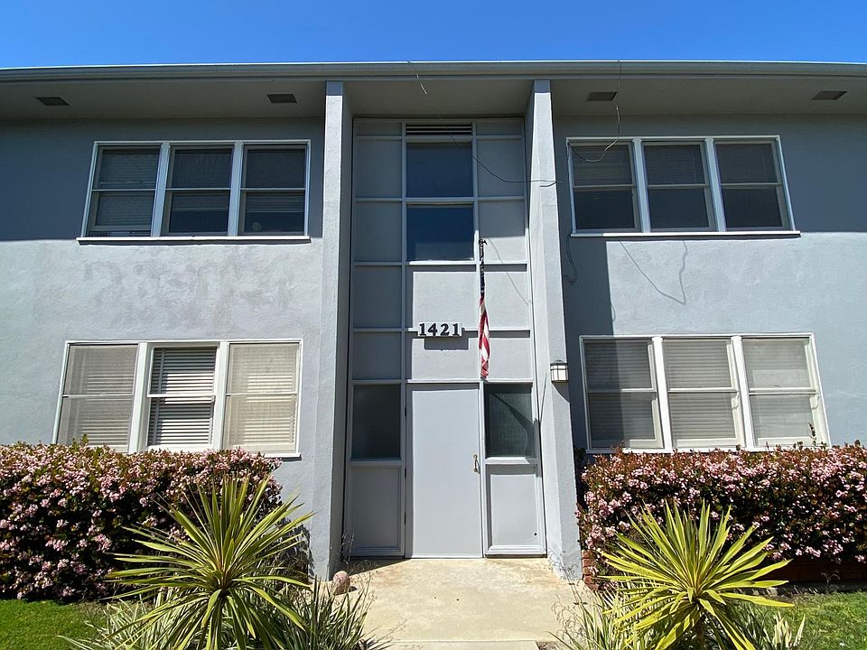 1st image of 1421 Ocean Park Blvd #D