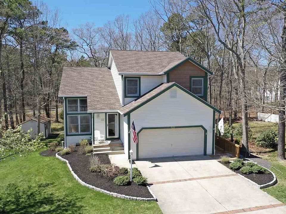 1st image of 525 Saratoga Pl