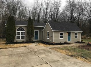 13401 N Blakely Ln, Louisville, KY 40272