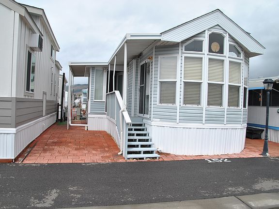 2nd image of 200 S Dolliver St Space 152