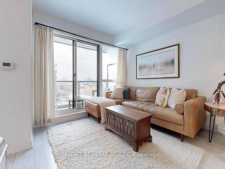 31 Tippett Rd #362 — Photo 2