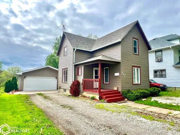 823 Prince St, Grinnell, IA 50112